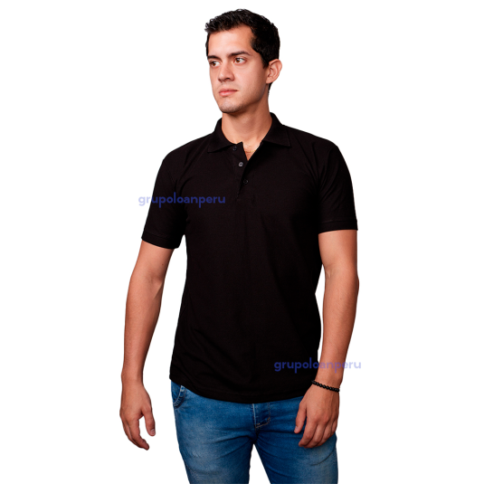 Polo camisero con cuello tejido y puño de la misma tela.
